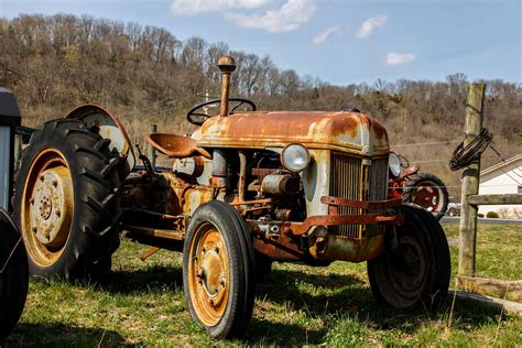 Old Ford Tractor Parts 